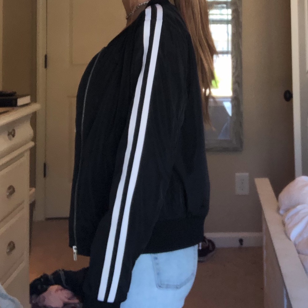 jacket - Picture 2 of 2